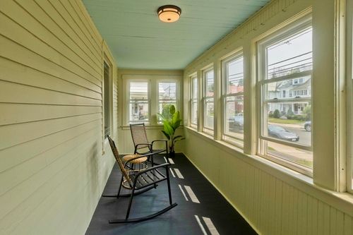 55 Hitchcock St, Holyoke, MA, 01040-2926 | Card Image