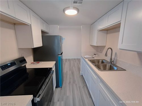 b-3647 Kolendo Ct, Las Vegas, NV, 89103-1421 | Card Image