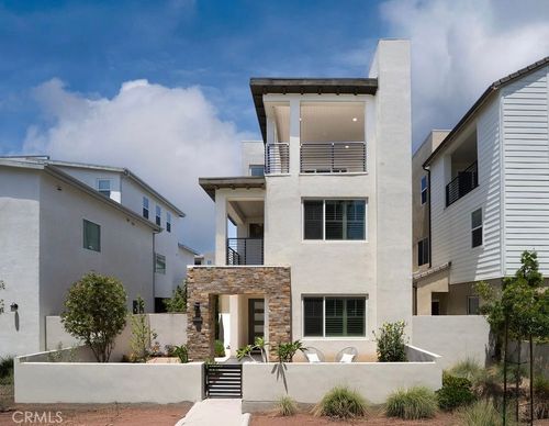 109 Pitch, Irvine, CA, 92618-1351 | Card Image