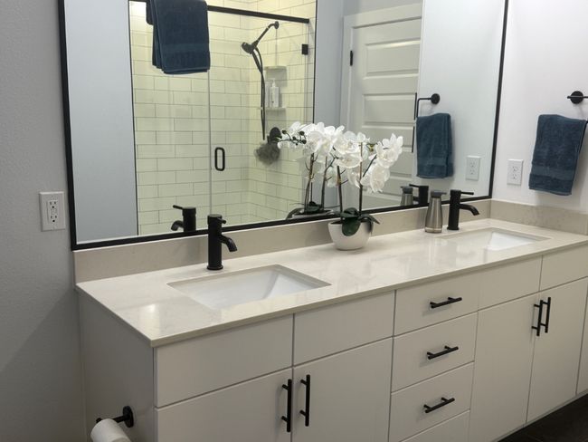 Master Bathroom | Image 15