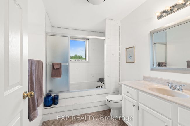 4 Barry Burn Crt, House other with 4 bedrooms, 3 bathrooms and 10 parking in Nepean ON | Image 26