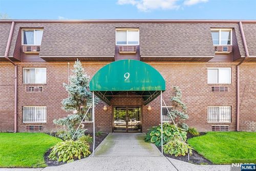 9 Vreeland Ave, Hackensack, NJ, 07601-6500 | Card Image