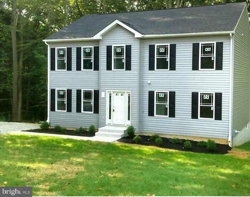 84 N Edgewood Dr, Elkton, MD, 21921-2131 | Card Image