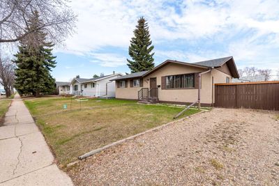 5724 47 St, House detached with 4 bedrooms, 2 bathrooms and 6 parking in Lloydminster AB | Image 1