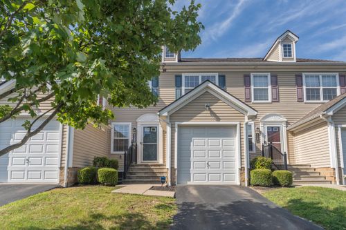 6482 Ash Rock Cir, Westerville, OH, 43081-7109 | Card Image