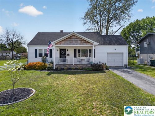 1409 Blair St, Palmer Twp, PA, 18045-5919 | Card Image