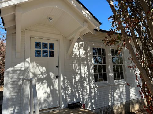 307 E Grand Ave, Comanche, TX, 76442-2481 | Card Image