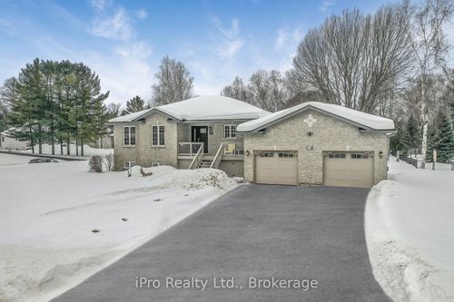 16 Martyn Dr, Wasaga Beach, ON, L9Z1N4 | Card Image