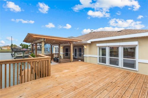 15210 Isla Pinta Ct, Corpus Christi, TX, 78418-6923 | Card Image