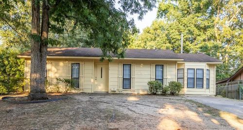 38 Woodbriar Dr, Jacksonville, AR, 72076-5365 | Card Image