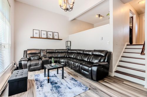 34-30 Briar Path, Brampton, ON, L6T2A3 | Card Image