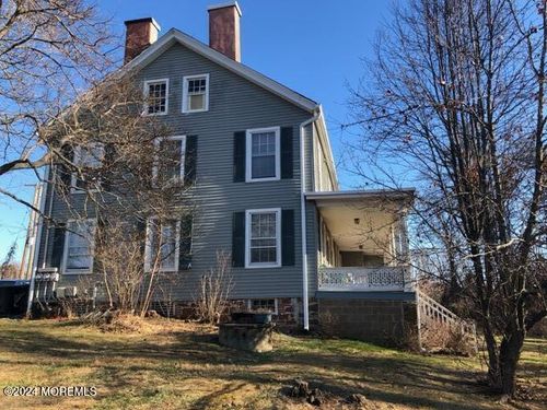 5 Pleasant Valley Rd, Holmdel, NJ, 07733-2107 | Card Image