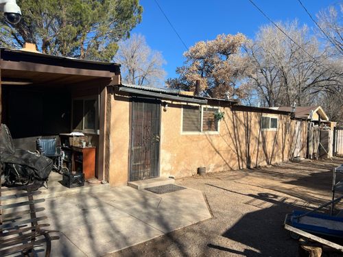 1022 Cerro Vista Rd Sw, Albuquerque, NM, 87105-2922 | Card Image