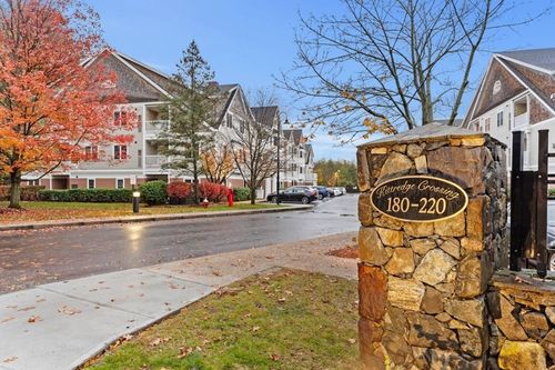 unit-310c-180 Chickering Rd, North Andover, MA, 01845-4551 | Card Image