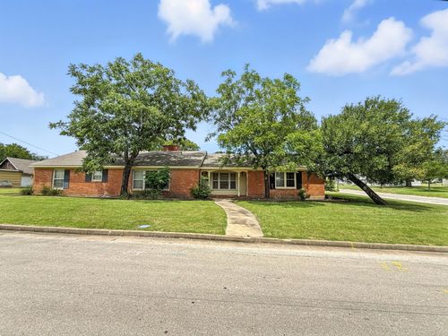 700 Park St Street, Gatesville, TX, 76528 | Card Image