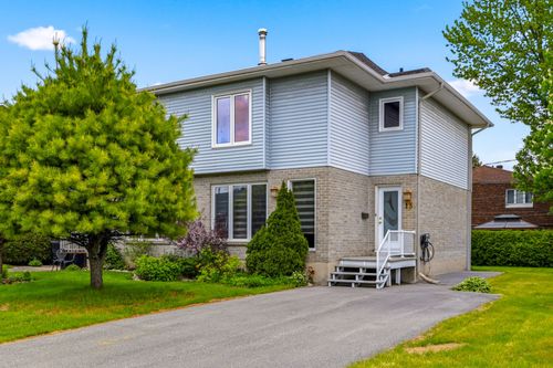 13 Rue Alphonse-Lusignan, Gatineau, QC, J8Z2C2 | Card Image