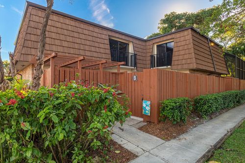 b-9101 Sw 19th Pl, Davie, FL, 33324 | Card Image