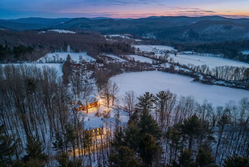 882 Mitchell Rd, Shrewsbury, VT, 05738-9492 | Card Image