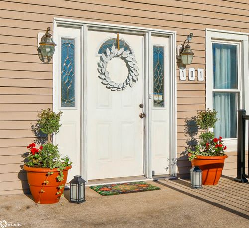 101 Tipperary St, Melrose, IA, 52569-8558 | Card Image