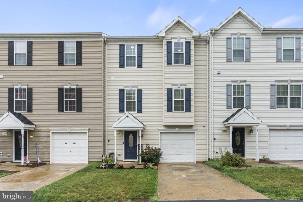 Walnut Bottom Rd, York, PA 17408