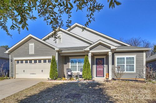 7316 Strawberry Fields Ln, Charlotte, NC, 28278-6898 | Card Image