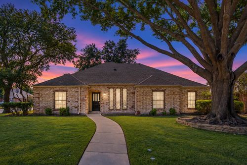 818 Pebblebrook Dr, Allen, TX, 75002-2218 | Card Image