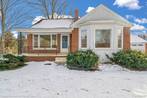 7305 Big Hand Rd, Saint Clair, MI, 48079-3610 | Card Image