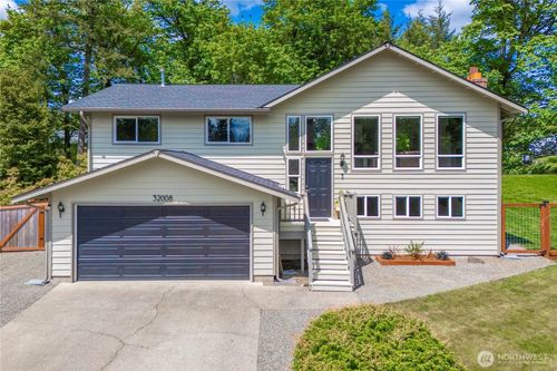 32008 226th Ave Se, Kent, WA, 98042-7104 | Card Image