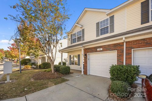 218 Tail Race Ln, Fort Mill, SC, 29715-6472 | Card Image