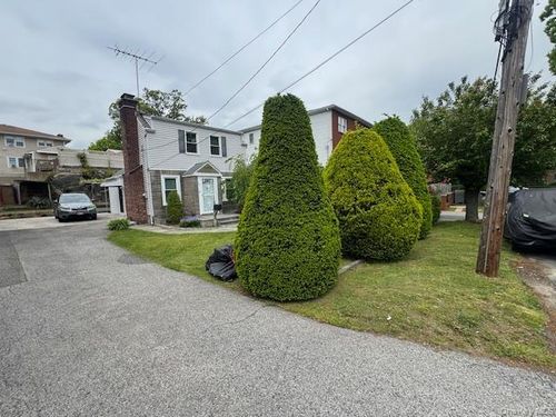 65 Mcgeory Ave, Yonkers, NY, 10708-6618 | Card Image