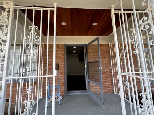 1570 Sutter St, Dallas, TX, 75216-3227 | Card Image