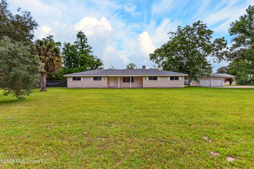 8374 Lakeshore Rd, Bay Saint Louis, MS, 39520-7907 | Card Image