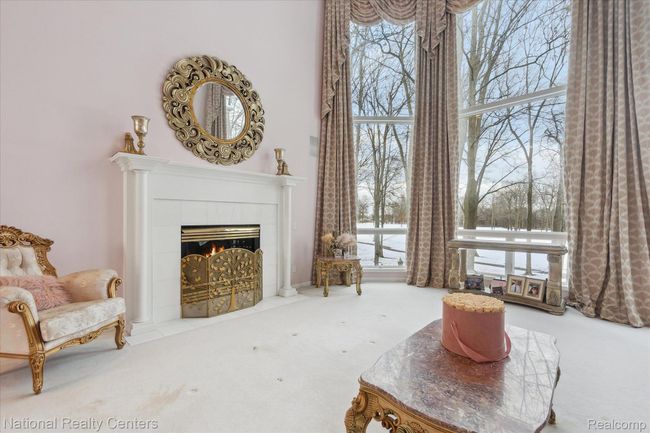 Gas Fireplace in Great Room | Image 8