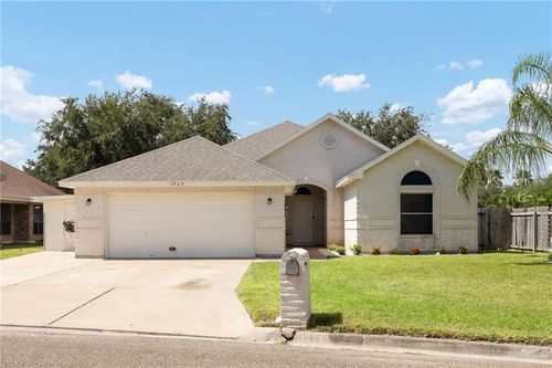 1929 Duke Ave, McAllen, TX, 78504-5712 | Card Image