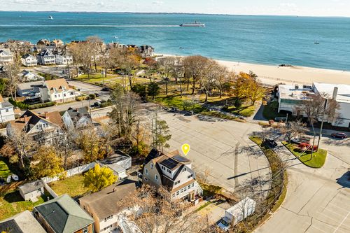 41 Stuart Ave, New London, CT, 06320-2847 | Card Image