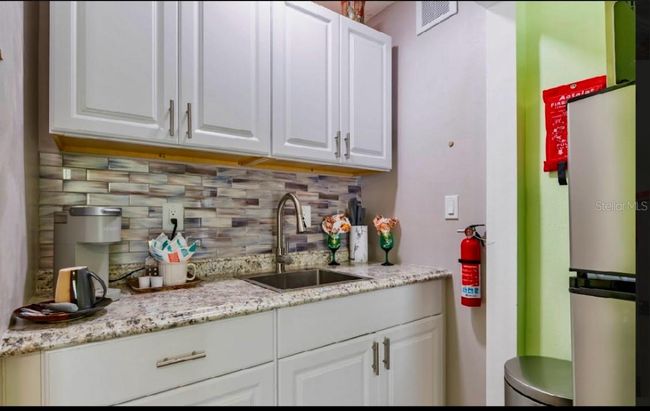 2409 Gun Flint Trl, Townhouse with 3 bedrooms, 3 bathrooms and null parking in PALM HARBOR FL | Image 23