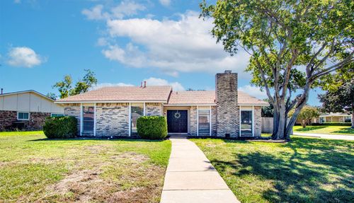 1712 California Trl, Plano, TX, 75023-4314 | Card Image