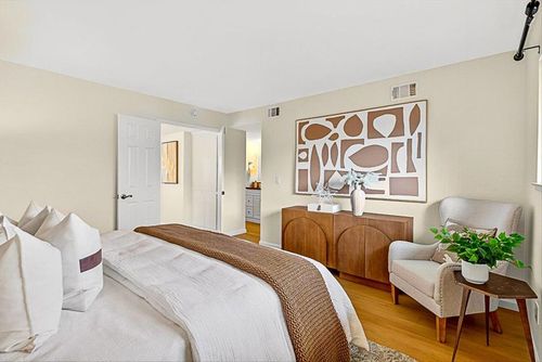 21-3127 Loma Verde Dr, San Jose, CA, 95117 | Card Image