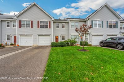 1000 - 102 Wood Duck Court, Condo with 2 bedrooms, 2 bathrooms and null parking in Freehold NJ | Image 1