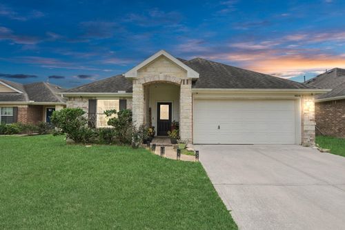 10518 Devinwood Dr, Baytown, TX, 77523-6739 | Card Image