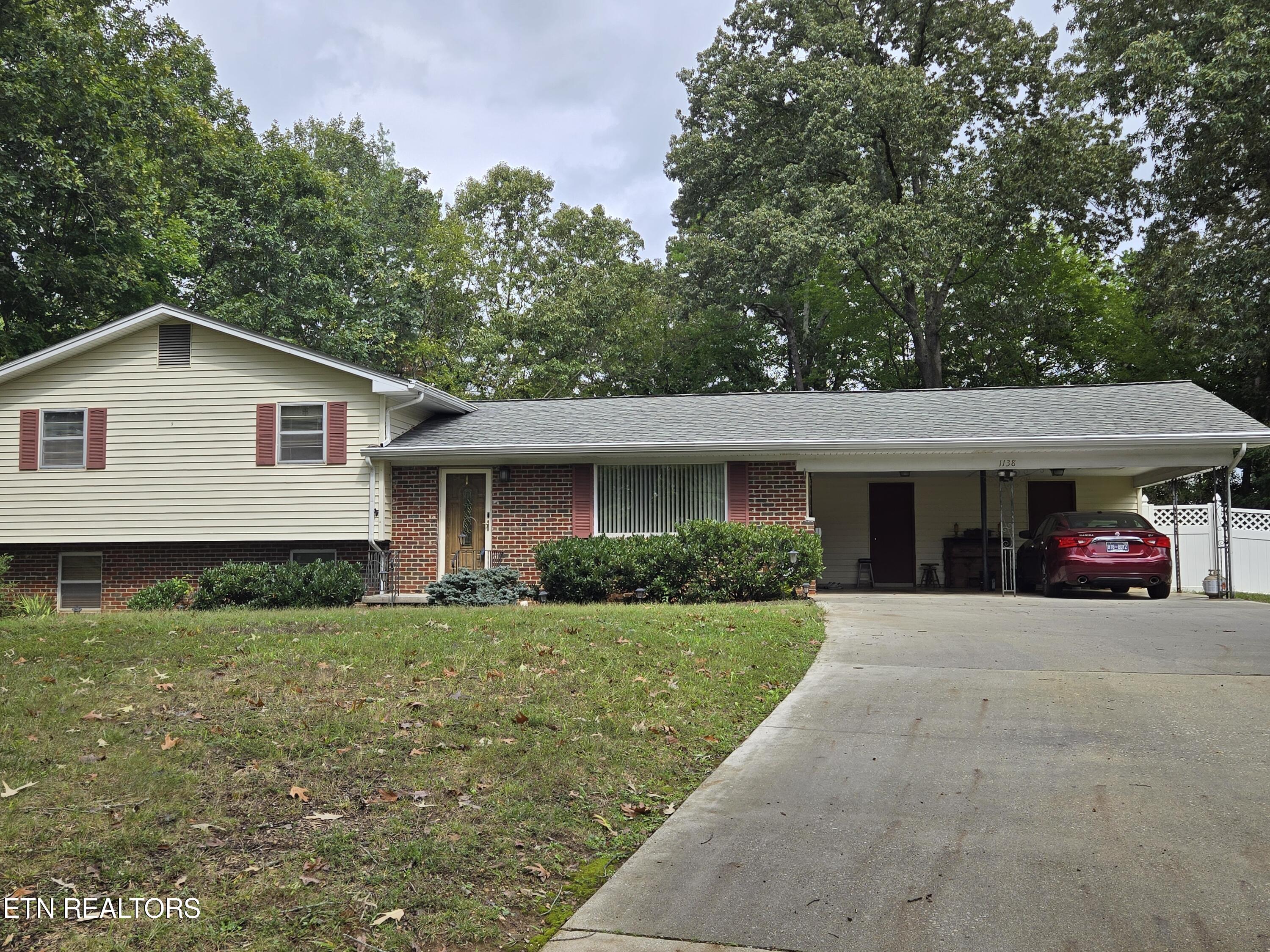 Park Hill Cir, Knoxville, TN 37909