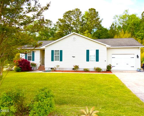 707 Blue Jean Rd, Whiteville, NC, 28472-4318 | Card Image