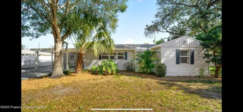 809 75th St N, Saint Petersburg, FL, 33710-6756 | Card Image