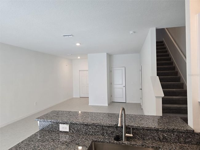 11224 65 Th Ter E, Townhouse with 3 bedrooms, 3 bathrooms and null parking in PALMETTO FL | Image 4