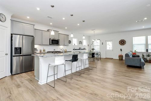 13140 Sudwick Ln, Charlotte, NC, 28278-8677 | Card Image