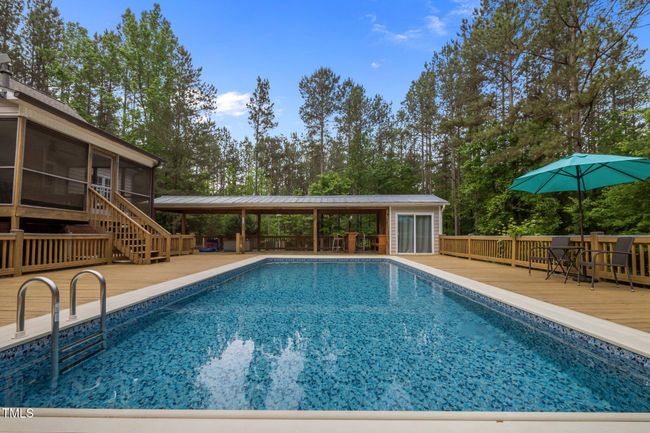 Pool deck | Image 40