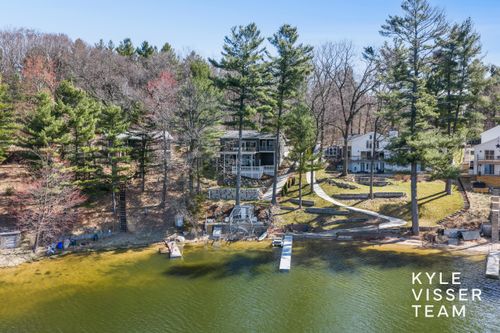 7511 Ravine Dr, Belding, MI, 48809-9375 | Card Image