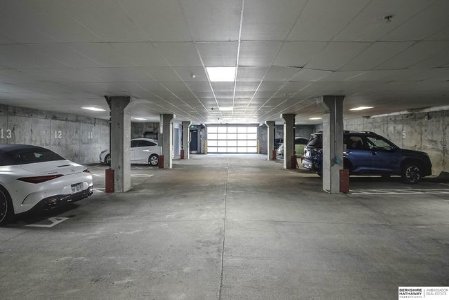 APT-401 - 1502 S 10 Th St, Condo with 2 bedrooms, 3 bathrooms and 2 parking in Omaha NE | Image 55