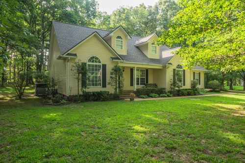 5 Woodland Cir, Lawrenceburg, TN, 38464-4439 | Card Image