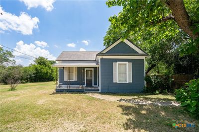 819 N Blanco Street, House other with 2 bedrooms, 1 bathrooms and null parking in Lockhart TX | Image 2